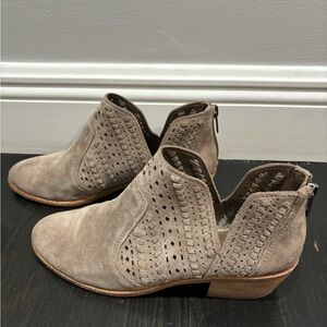 Vince Camuto Women’s Booties